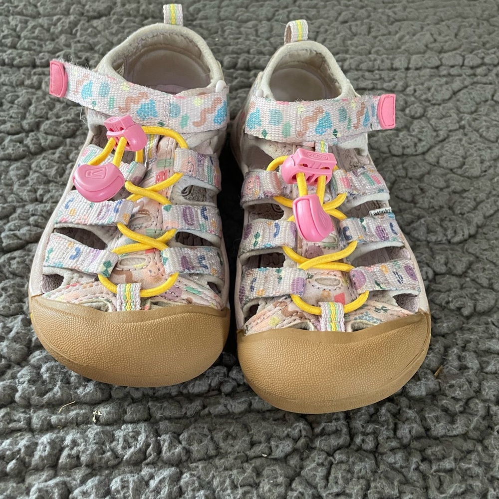 KIDS KEEN OUTDOOR SHOES